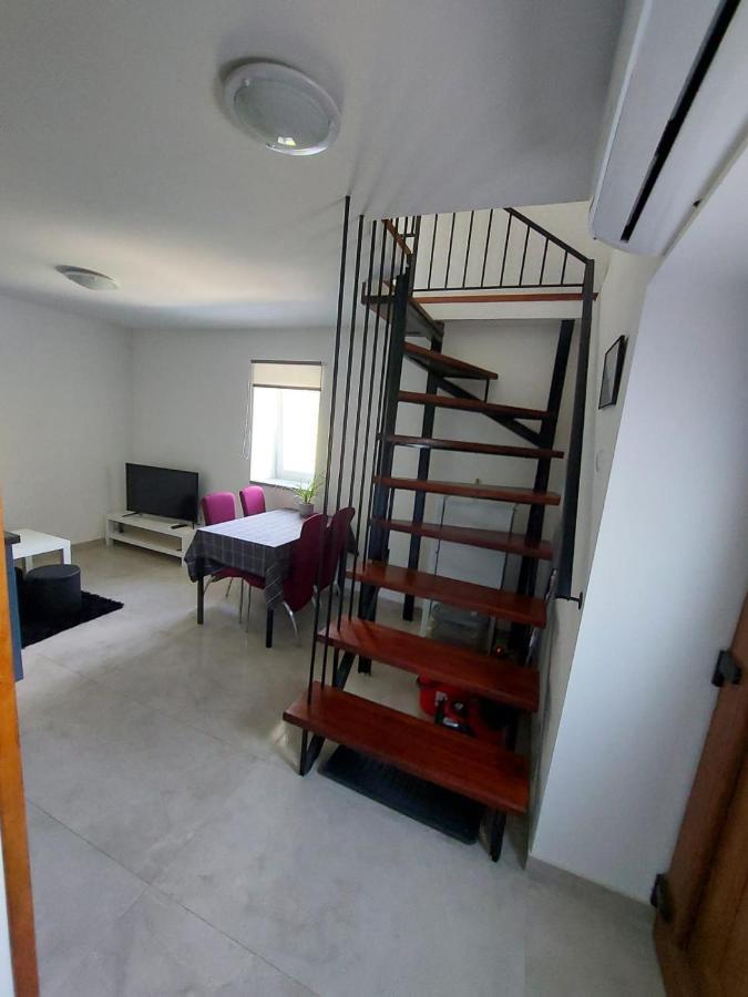 Apartman Sunset โพลมิน ภายนอก รูปภาพ