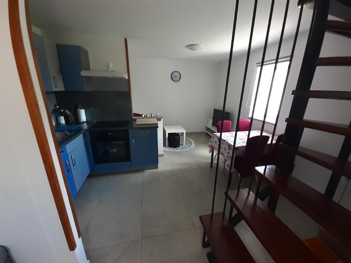 Apartman Sunset โพลมิน ภายนอก รูปภาพ